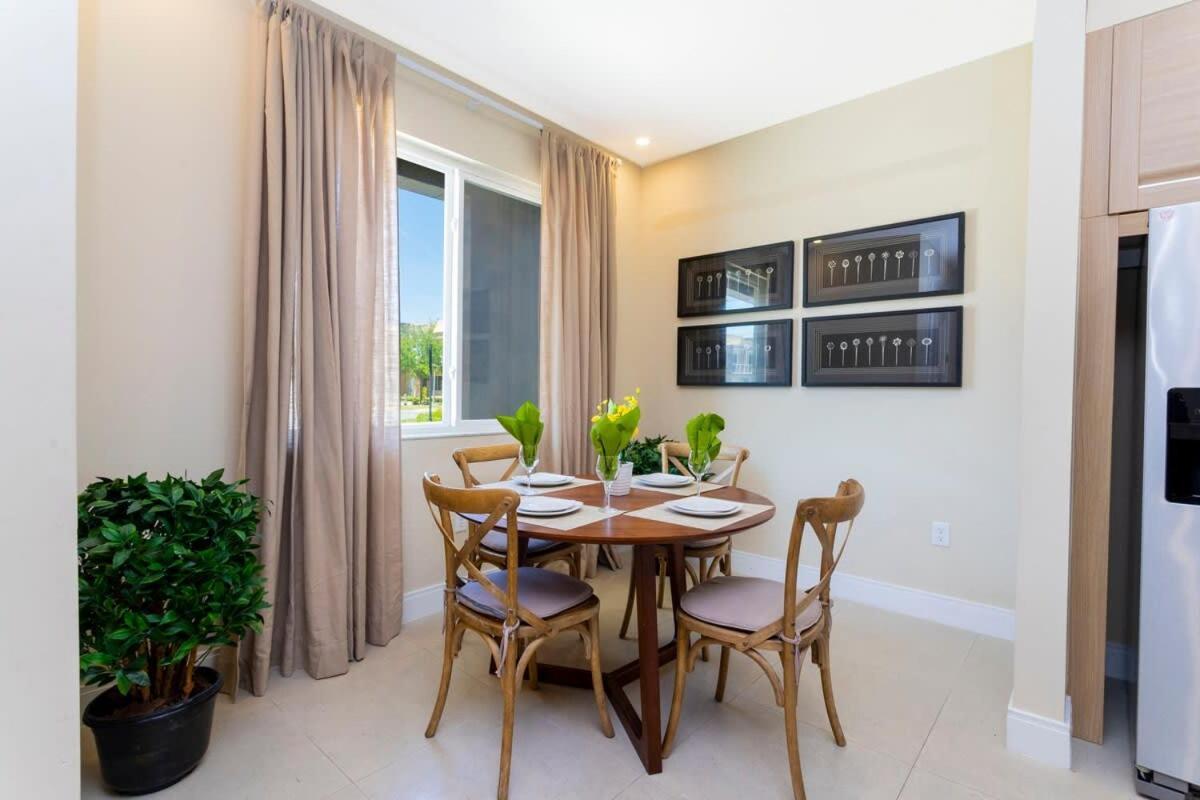 Stunning 4 Bd Close To Disney @ Magic Village 3247 Orlando Zewnętrze zdjęcie